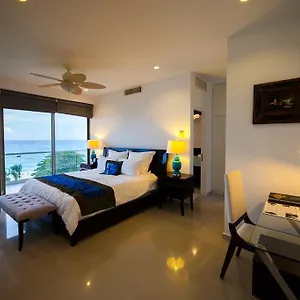 5th Avenue Aparthotel